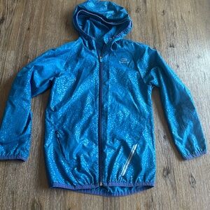 3/27$ Kids Thin Blue Raincoat size 5-6 years